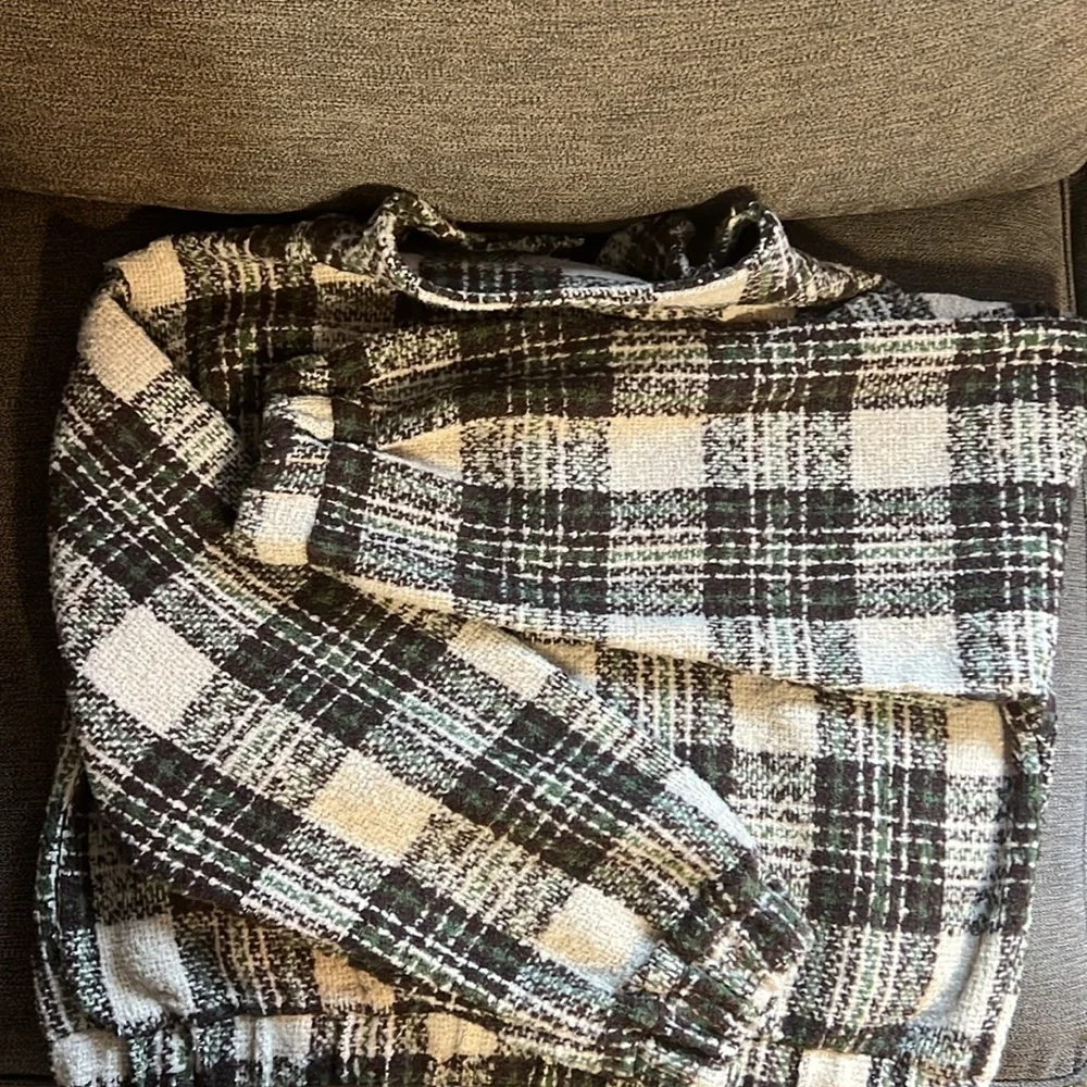 New All in Favor Plaid Crop Jacket Women’s Size Large in Chestnut Plaid - Picture 16 of 16